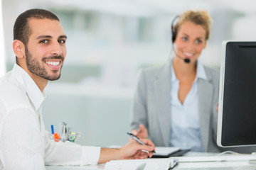 Obraz premium business meeting in office : multi ethnic people