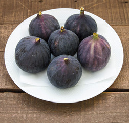 fresh black figs age paintings, fresh fig fruit in dish,
