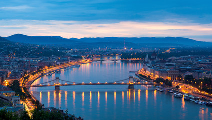 Fototapeta na wymiar Danube river and bridges in Budapest