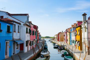 Fototapeta na wymiar Traditional Burano colored houses, Venice