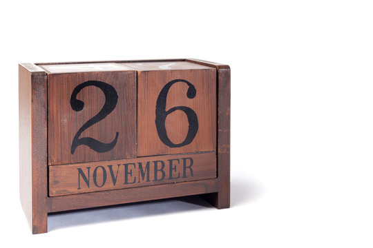 Wooden Perpetual Calendar set to November 26th