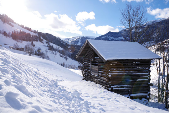 Winter-Landschaft in den Bergen 