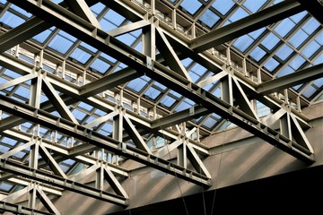 reinforcing glass ceiling
