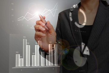ビジネスイメージ　グラフと女性
