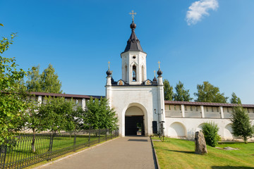 Obraz premium Ensemble of the Starytsky Svyato-Uspensky Monastery in city Staritsa, Tver region
