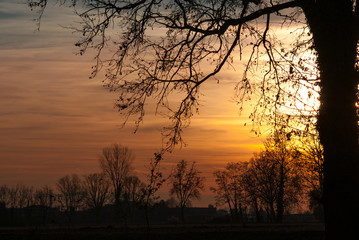 tramonto in campagna