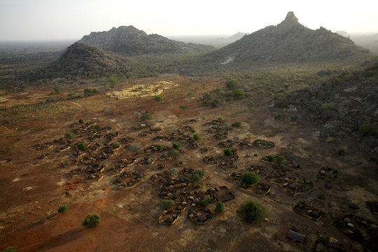 Chad, Zakouma National Park, Village Bon