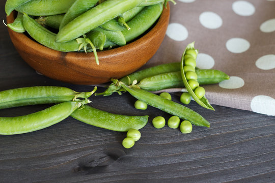 Green pea. The concept of healthy eating.
