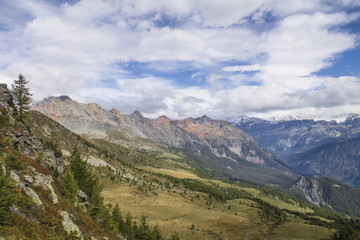 Fototapeta na wymiar Mountains landscape inside alps with beautiful colors