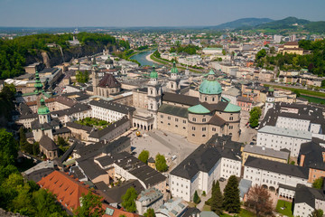 Fototapeta na wymiar Great view over Salzburg's Old Town from the Festungsberg.