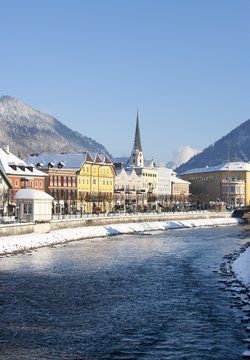 Austria, Bad Ischl, Spa Town, Traun river in winter