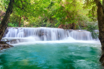 Fototapeta na wymiar Beautiful Huay Mae Khamin waterfall in tropical rainforest at Srinakarin national park