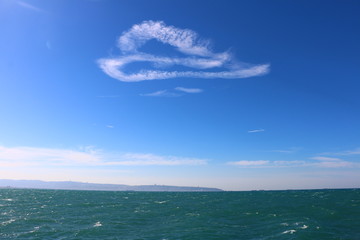 Obraz premium heart shaped cloud