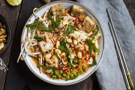 Thai-style red curry noodle soup