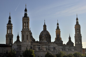 Fototapeta na wymiar Catedral Basílica del Pilar, Zaragoza. España