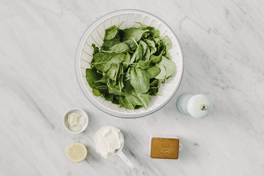 Making Spinach Pesto
