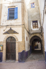 Fototapeta na wymiar Blaue Türen in Essaouira