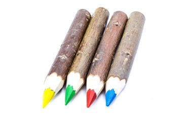 Buntstifte aus Holz isoliert