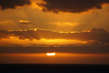 teneryfa wschód słońca nad oceanem - obrazy, fototapety, plakaty