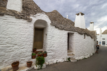 Fototapeta na wymiar trulli houses in Arbelobello in Puglia in Italy