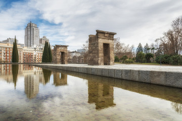 Obraz premium Debod temple in Madrid, Spain