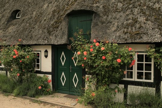 historic thatched cottage