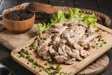 Grilled chicken in sauce