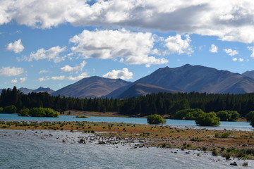 Lake Tekapo scenic landscape mountain views