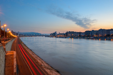 Fototapeta na wymiar Riverfront road in Budapest