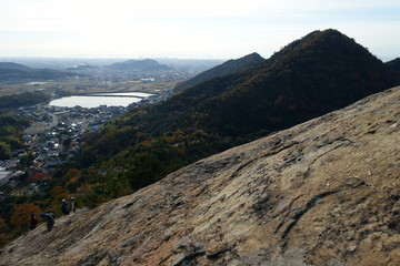 播磨アルプスの一枚岩