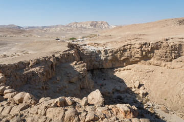 Fototapeta na wymiar Hiking in Dead Sea area in Israel
