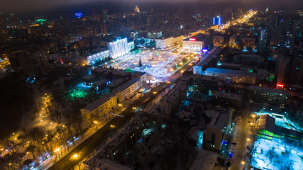 Fototapeta na wymiar Khabarovsk's main square of Khabarovsk, Lenin Square . the view from the top. filmed with a drone