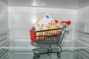 Leerer Kühlschrank