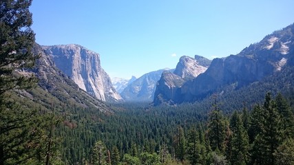 Yosemite a far