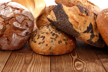 Bread is one of the basic foods that we can meet with meals on every table.
