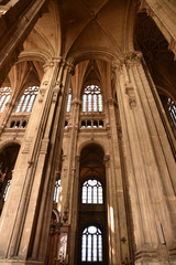 Fototapeta premium Voûtes de l'église Saint-Eustache à Paris, France