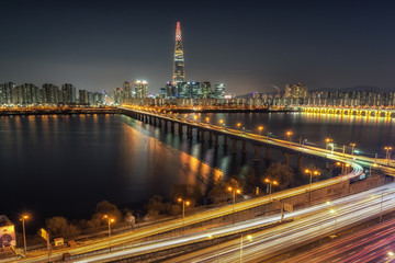 Lotte tower at night