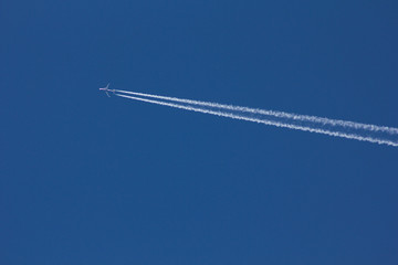 Jet traffic jet on a blue sky.