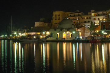 Fototapeta premium chania by night