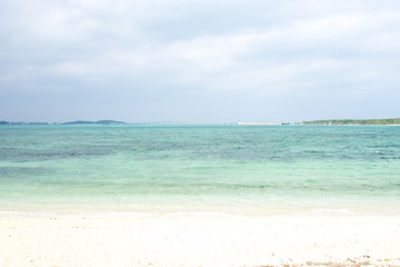 Fototapeta na wymiar 宮古島・西の浜ビーチの風景
