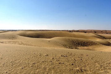 Fototapeta na wymiar sam sand dunes in thar desert jaisalmer rajasthan india