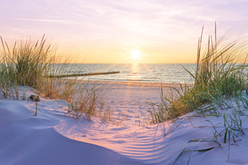 Fototapeta premium Zachód słońca nad Morzem Bałtyckim