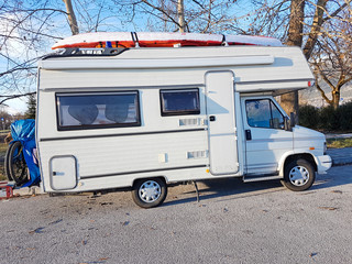 travel in winter, holidays caravan trees