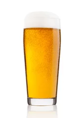 Poster Bière Cold glass of lager ale beer with foam and dew