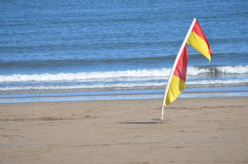 Flaga nad morzem © Grzegorz Lenkiewicz