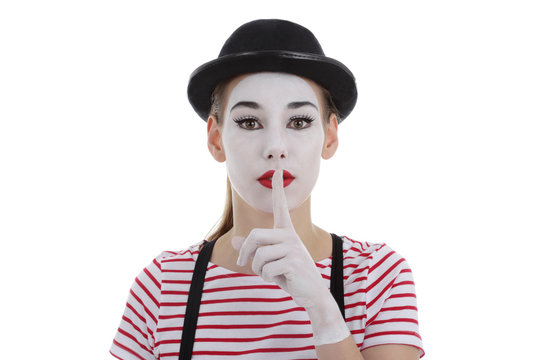jeune fille mime maquillage blanc th&eacute;&acirc;tre mimant chut 