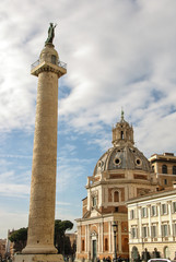 Fototapeta na wymiar trajan's column and santa maria di loreto church