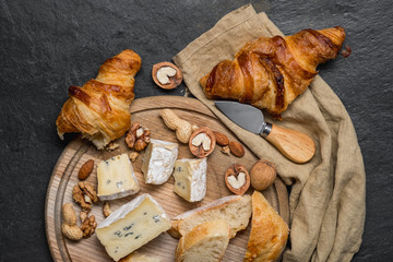 Toasts with cheese tasting. Flat view, from above.