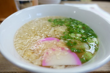 土庄港でさぬきうどん