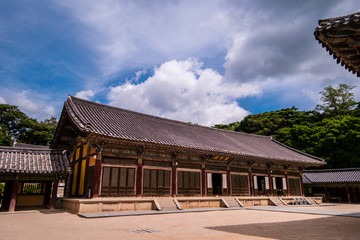 Fototapeta na wymiar The world-famous Bulguksa Temple in South Korea.